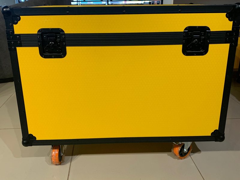 Hexa Black On Yellow Firecase, closed